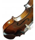 Detalhe da entrada do violino elétrico Stentor modelo Student II 4/4 SH